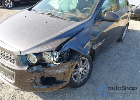 2014 Chevrolet Sonic Lt Auto z USA, uszkodzony, nr VIN 1G1JC5SH7E4212107